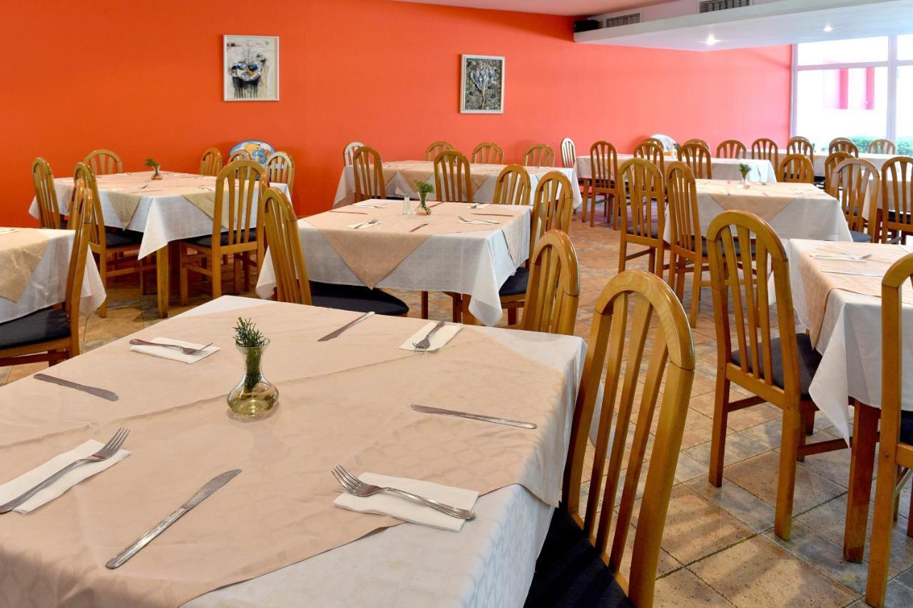 Hotel Oasis Albena Ngoại thất bức ảnh