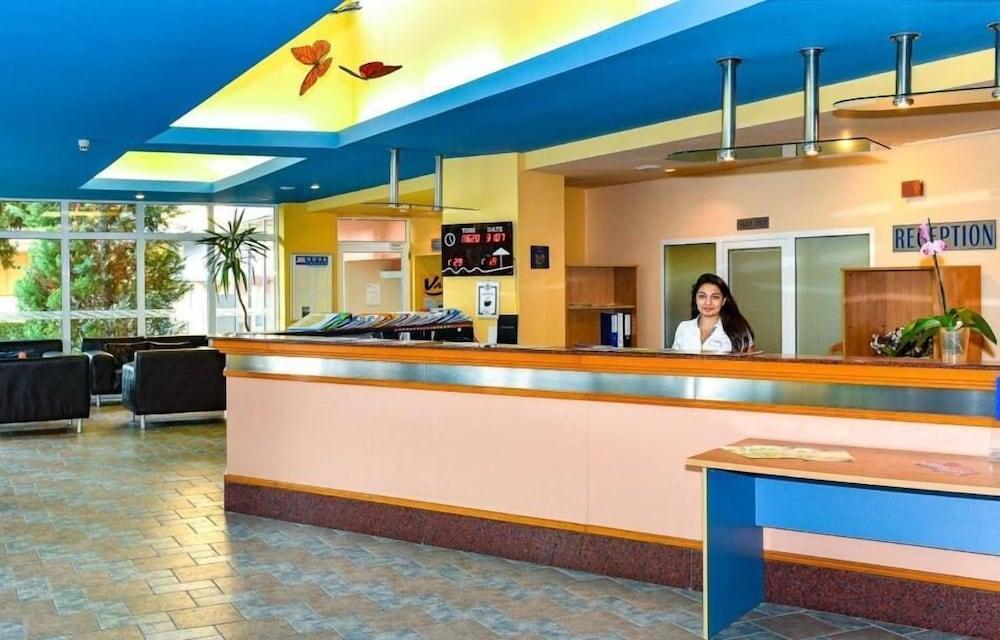 Hotel Oasis Albena Ngoại thất bức ảnh