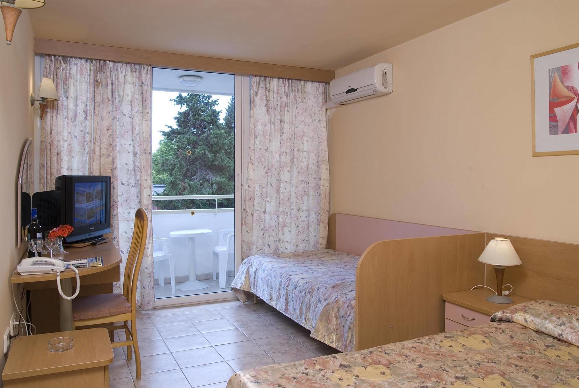 Hotel Oasis Albena Ngoại thất bức ảnh