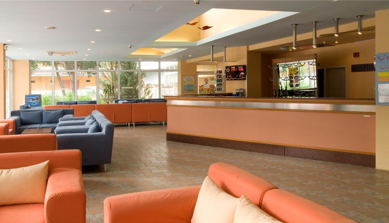 Hotel Oasis Albena Ngoại thất bức ảnh